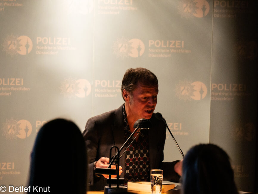 Krimilesung Polizeipräsidium Düsseldorf 2023 18 Horst Eckert