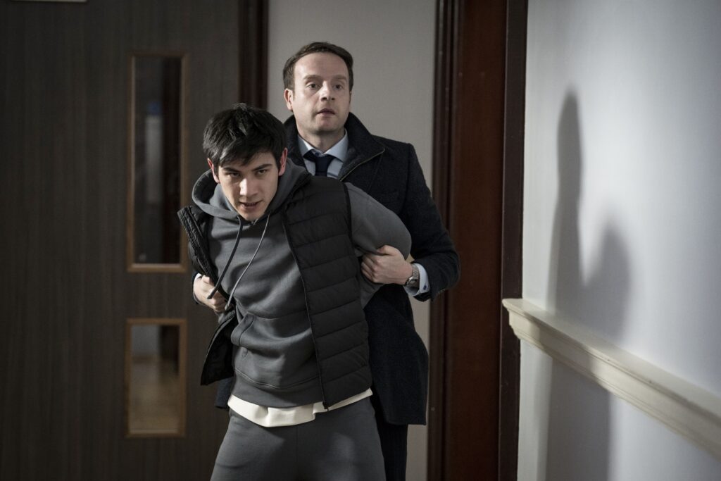 »Ellis« - Staffel 1 32 Ellis Staffel 1: Szene mit DS Chet Harper und der Figur Mark Reid