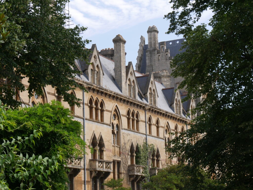 »Der junge Inspektor Morse« - Komplett-Box mit 22 DVD 35 Oxford ©Detlef Knut, Düsseldorf 2025